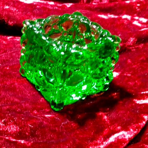 Vintage Kelly Green Glass